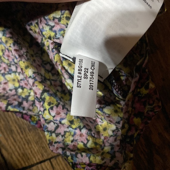 J. Crew Cinched Waist, Cotton Floral Top Liberty Busy Izzy Print - size 6 - Picture 8 of 9